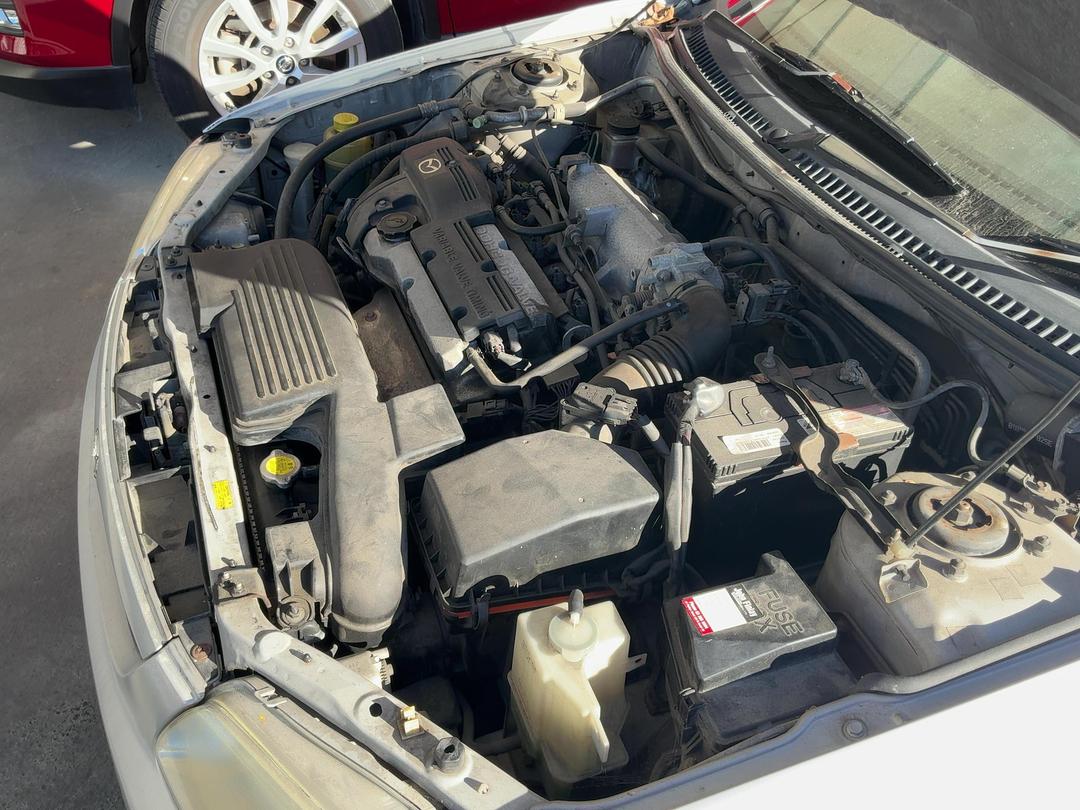 Photo '10' of Mazda Familia