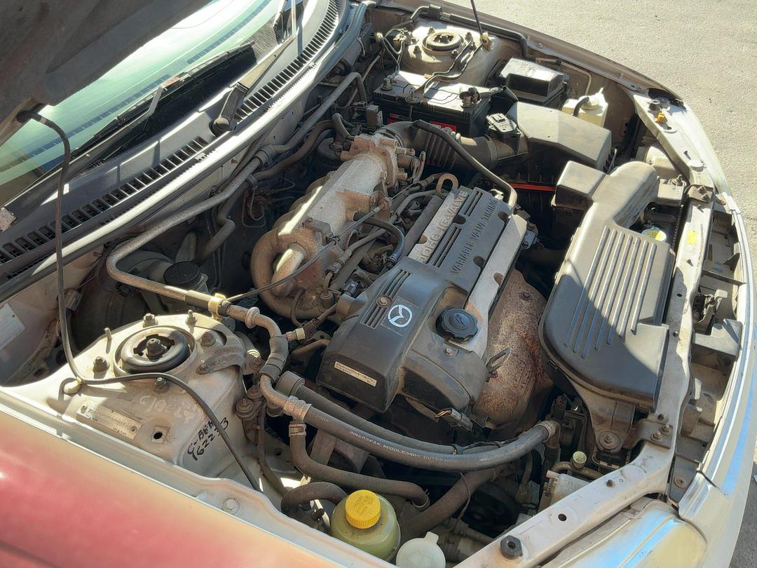 Photo '11' of Mazda Familia