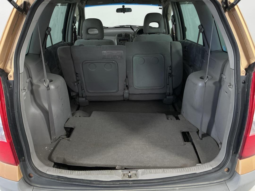 Photo '12' of Mazda Premacy