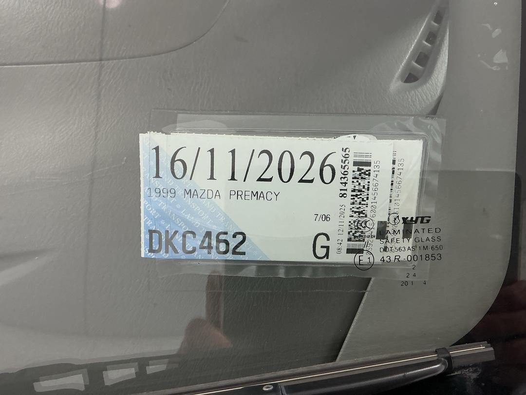 Photo '22' of Mazda Premacy