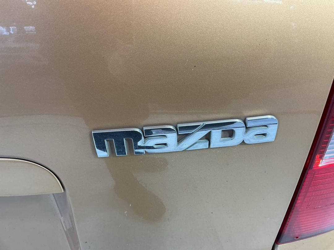 Photo '24' of Mazda Premacy