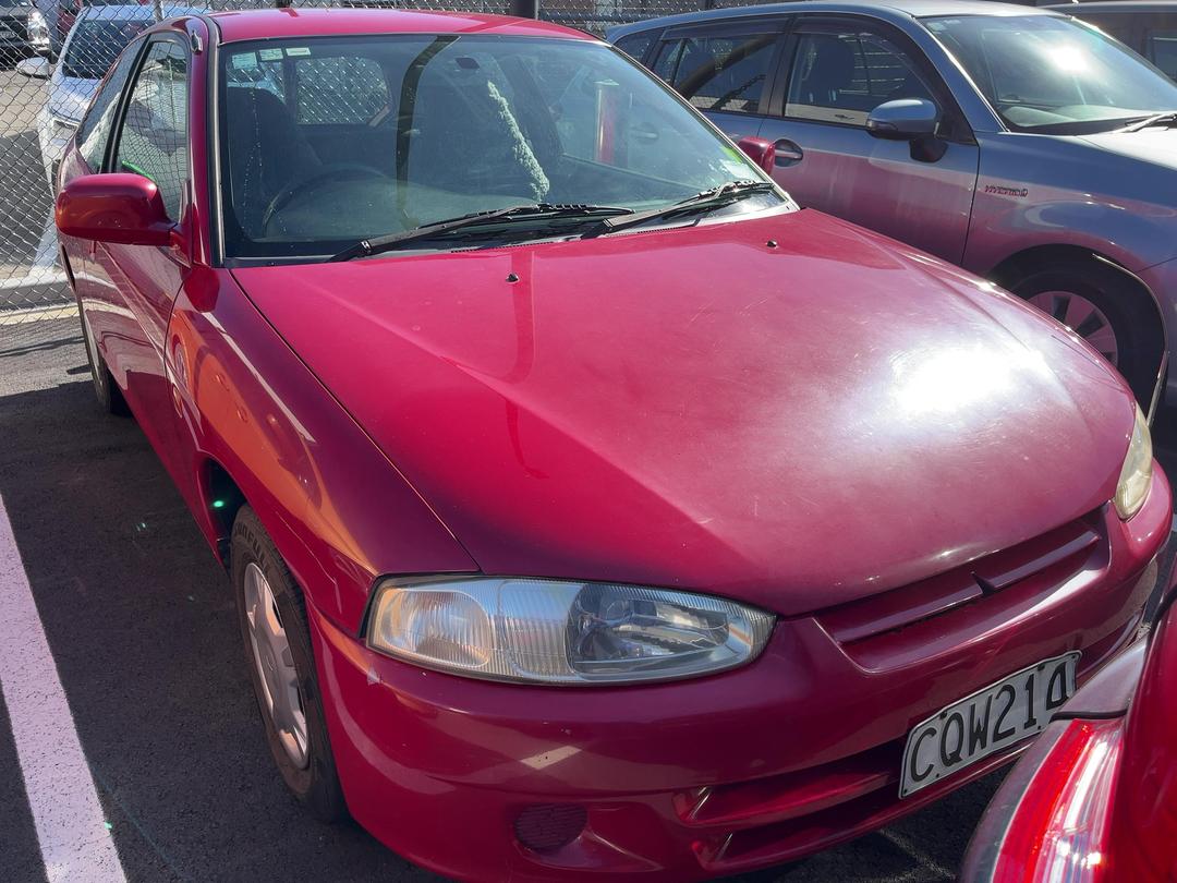 Photo '2' of Mitsubishi Mirage Photo '2' of Mitsubishi Mirage
