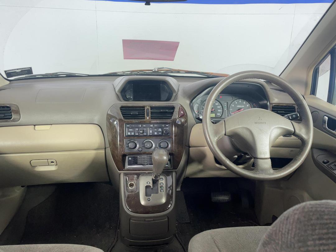 Photo '15' of Mitsubishi RVR Photo '15' of Mitsubishi RVR
