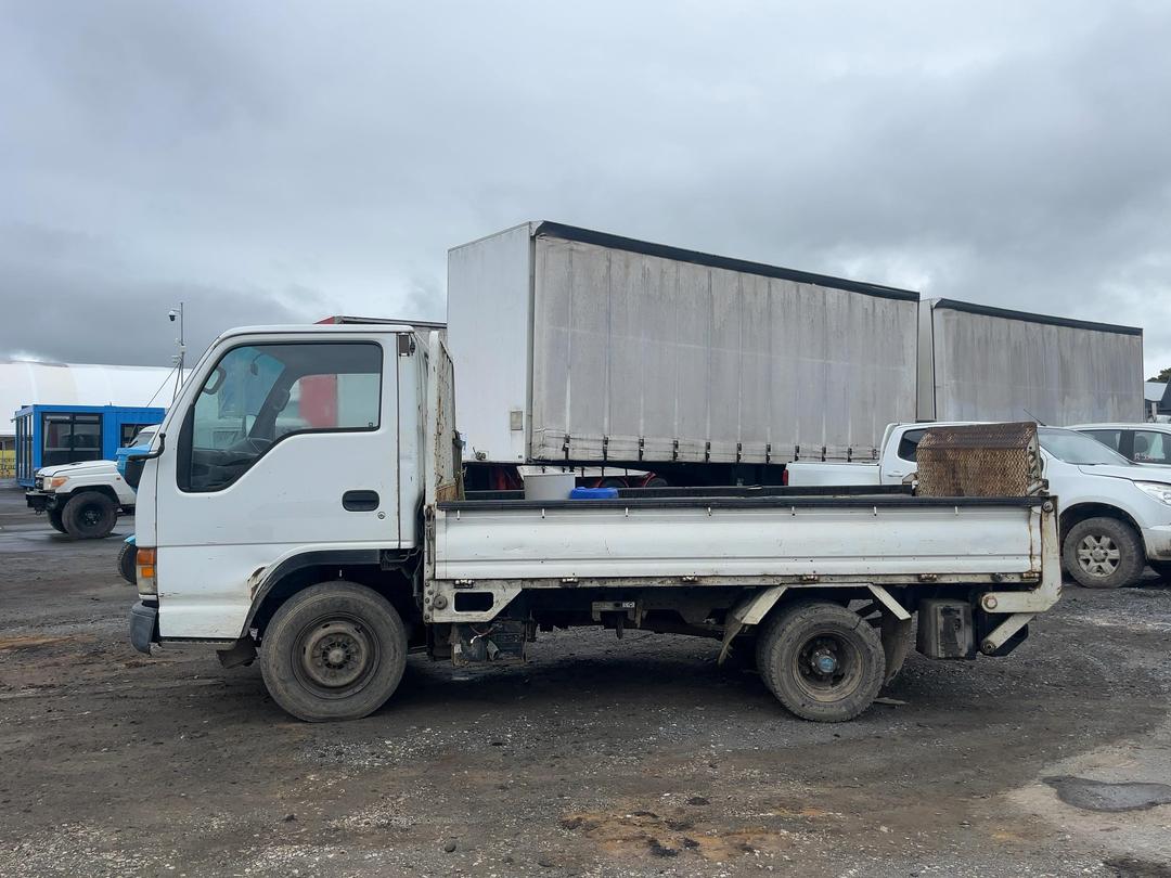 Photo '15' of Nissan Atlas Flat Deck