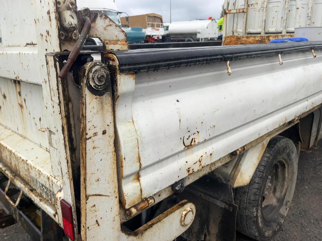 Photo '24' of Nissan Atlas Flat Deck