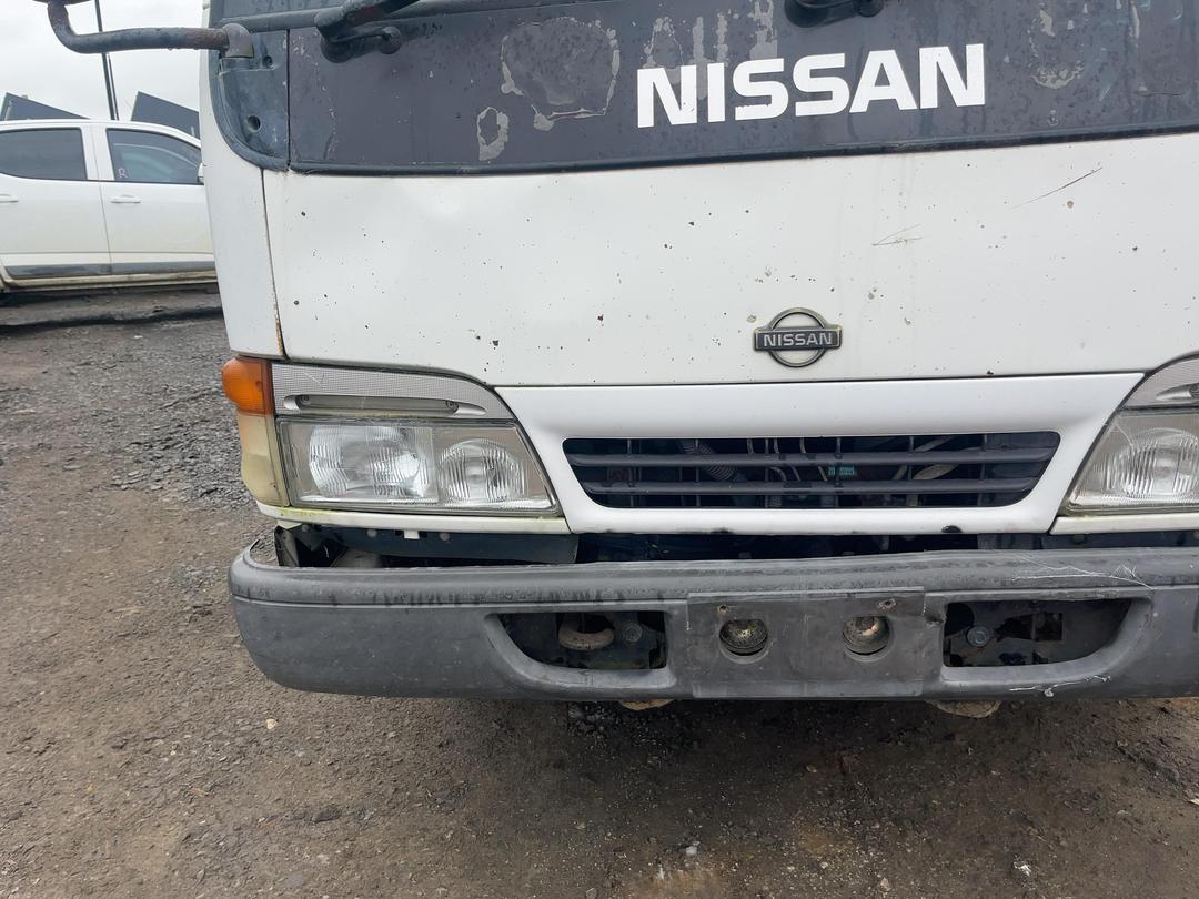 Photo '27' of Nissan Atlas Flat Deck