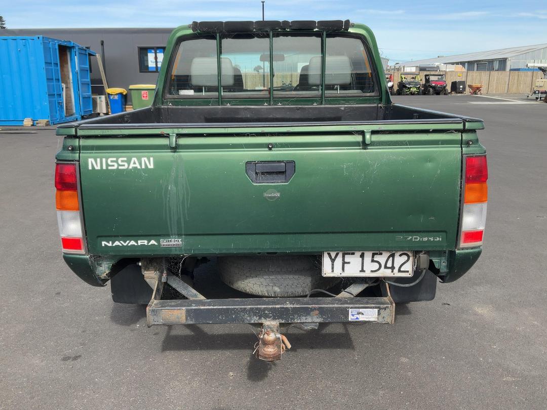 Photo '8' of Nissan Navara D/C Vent
