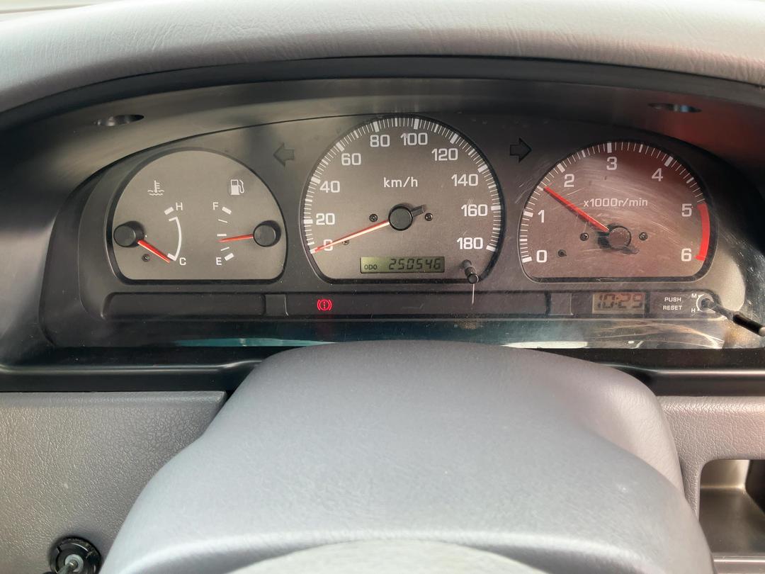 Photo '14' of Nissan Navara D/C Vent