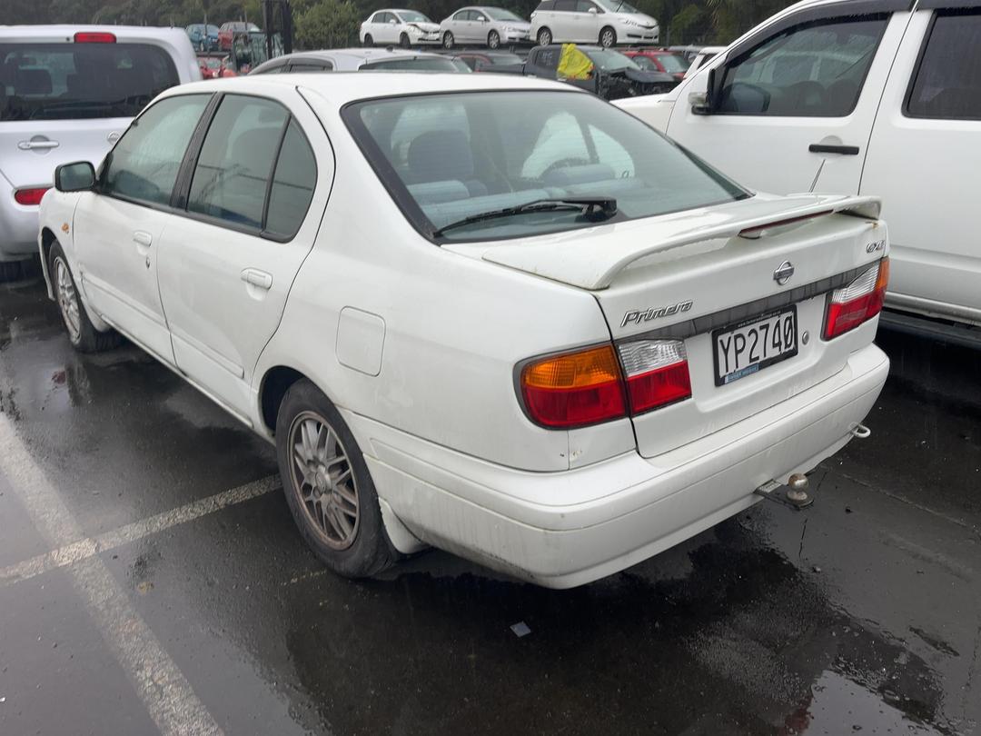 Photo '3' of Nissan Primera GXE Photo '3' of Nissan Primera GXE