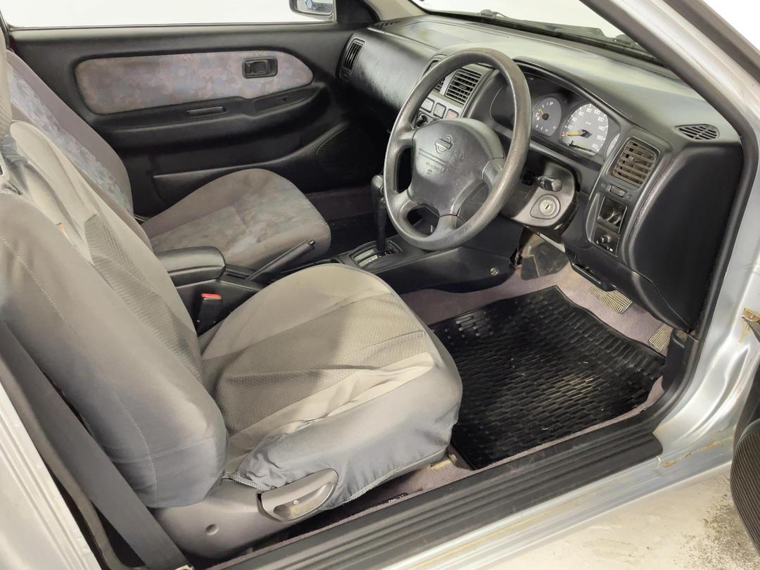 Photo '16' of Nissan Pulsar