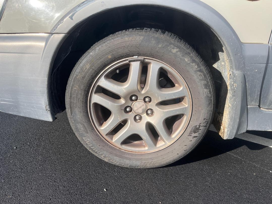 Photo '5' of Subaru Legacy