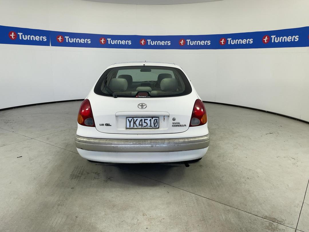 Photo '6' of Toyota Corolla
