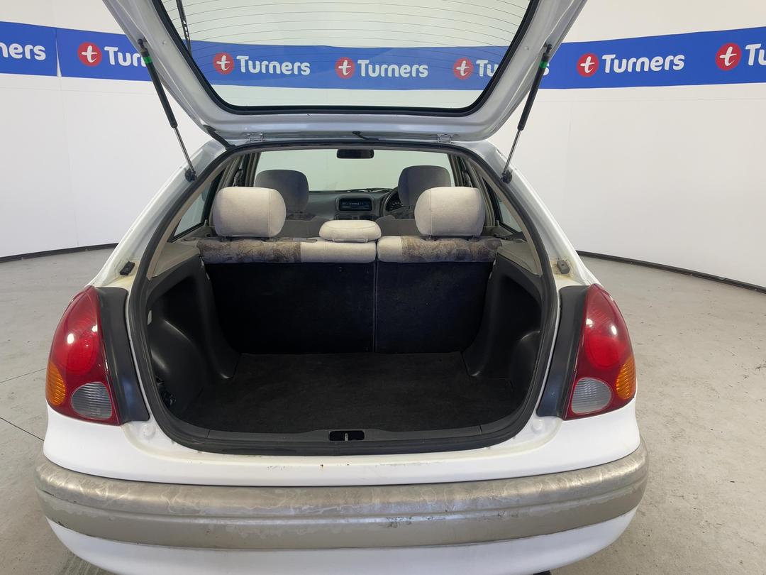 Photo '14' of Toyota Corolla