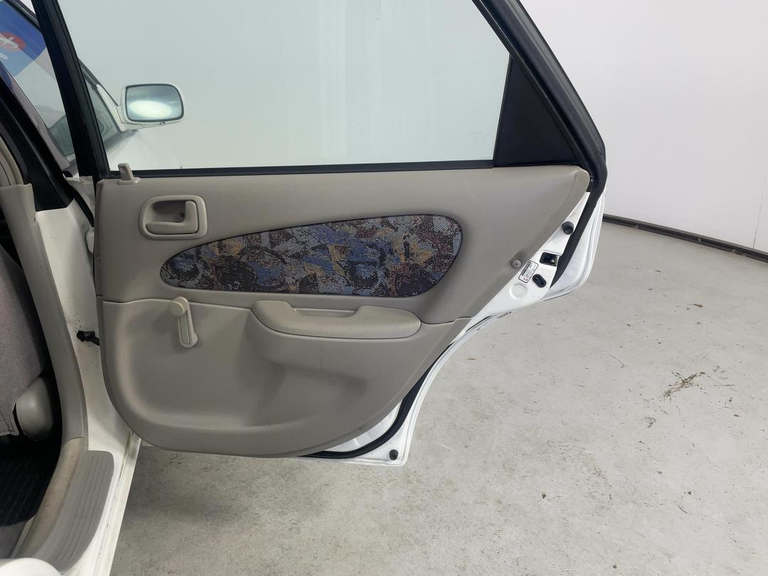 Photo '19' of Toyota Corolla