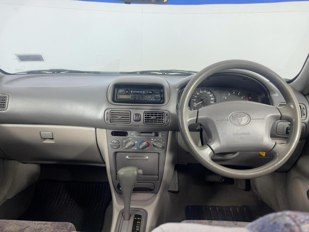 Photo '17' of Toyota Corolla