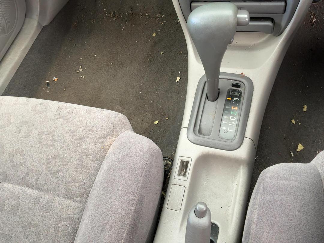 Photo '16' of Toyota Corolla GL Photo '16' of Toyota Corolla GL