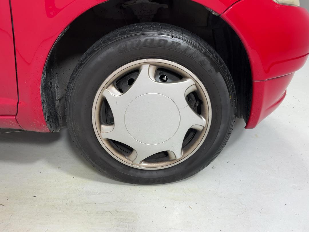 Photo '9' of Toyota Echo