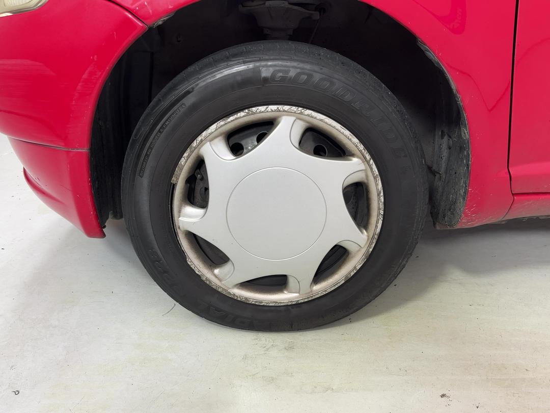 Photo '10' of Toyota Echo