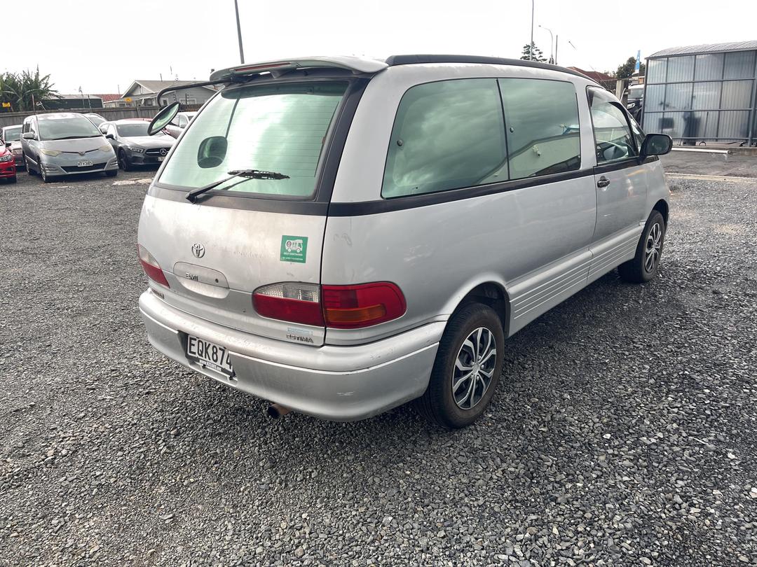 Photo '6' of Toyota Estima Lucida