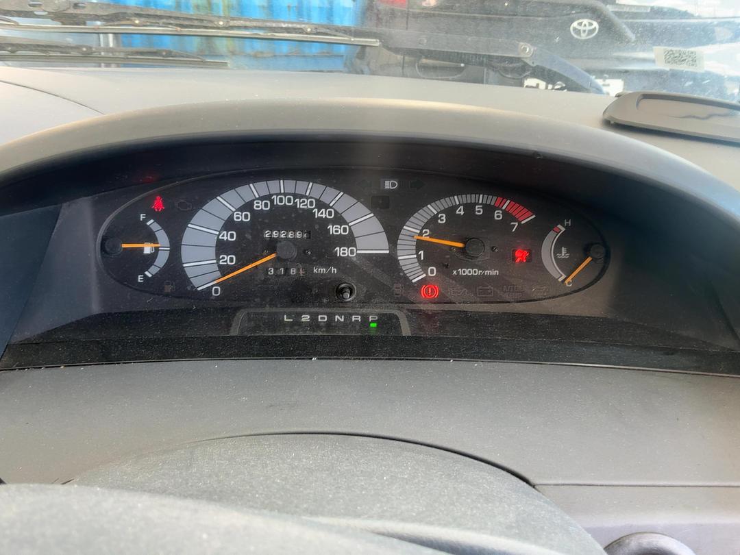 Photo '8' of Toyota Estima Photo '8' of Toyota Estima