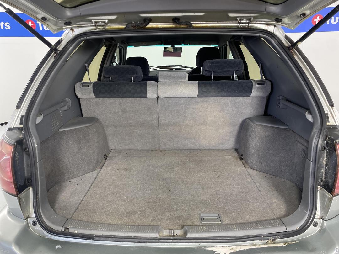 Photo '12' of Toyota Harrier