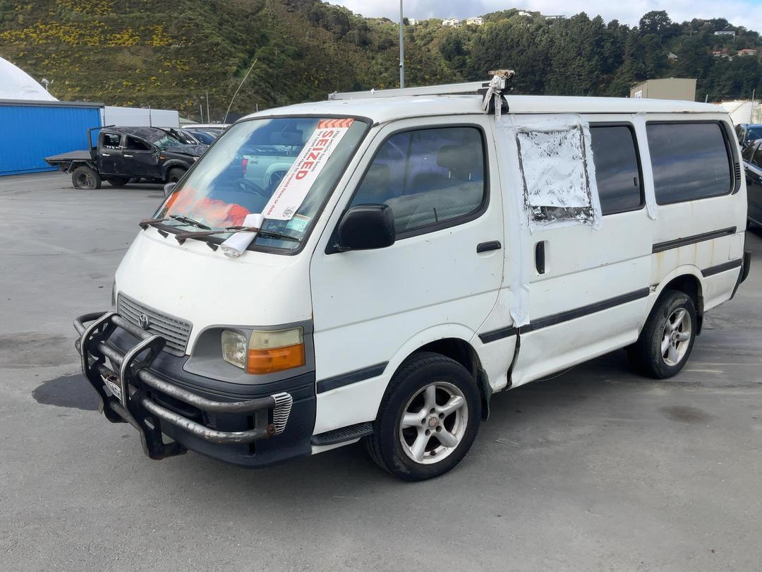 Photo '3' of Toyota Hiace ZR Photo '3' of Toyota Hiace ZR