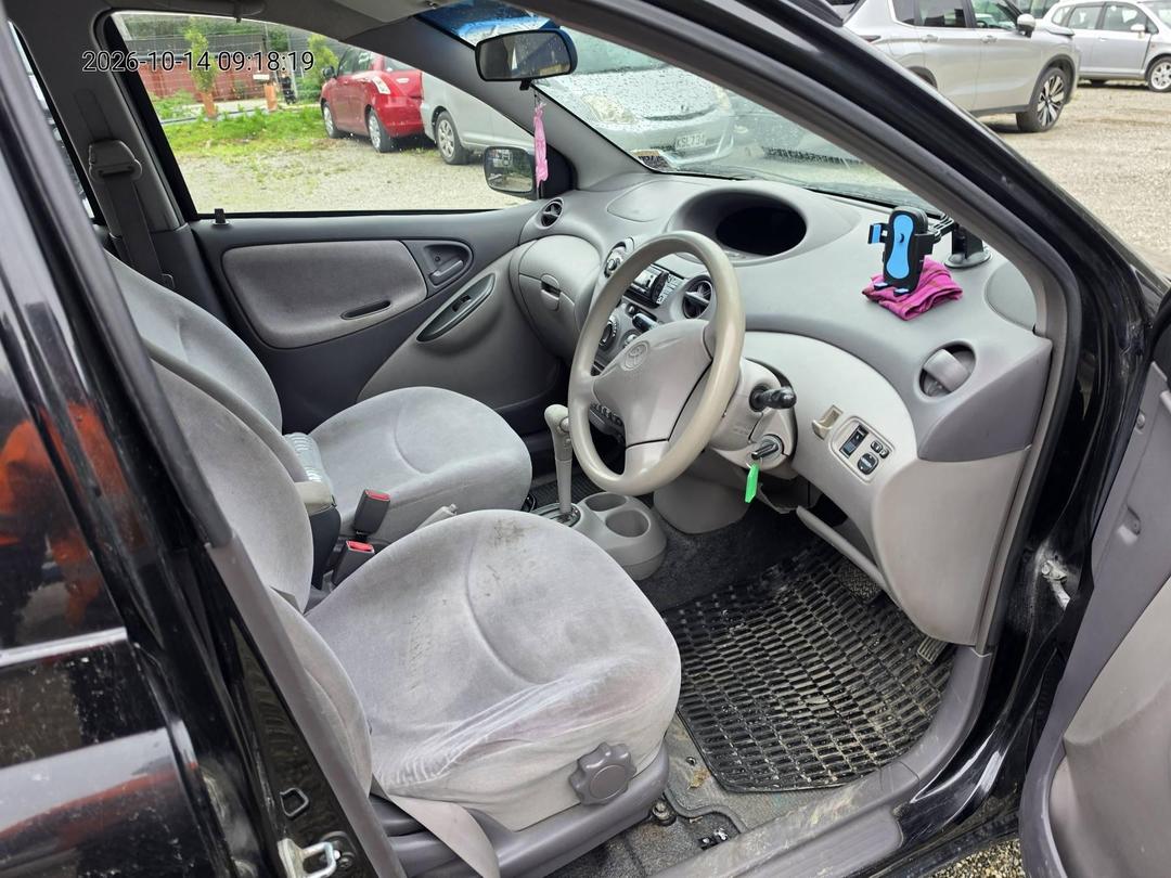 Photo '7' of Toyota Platz Photo '7' of Toyota Platz
