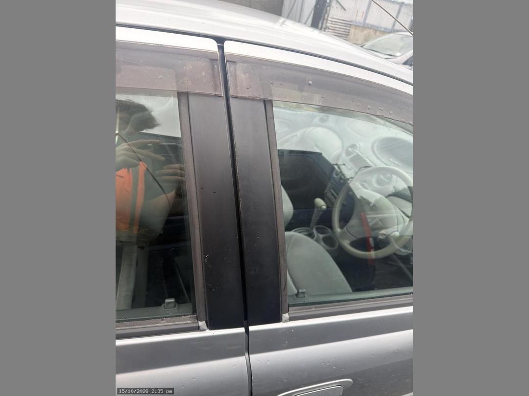 Photo '20' of Toyota Platz Photo '20' of Toyota Platz