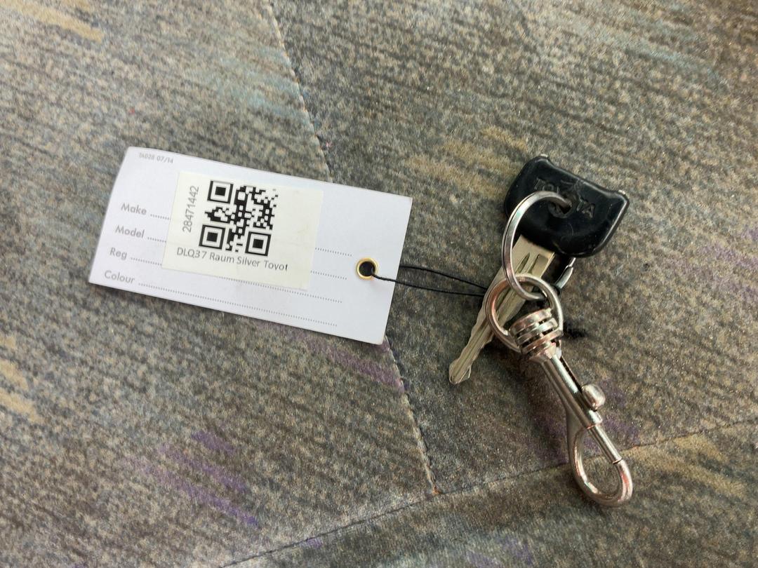Photo '16' of Toyota Raum Photo '16' of Toyota Raum