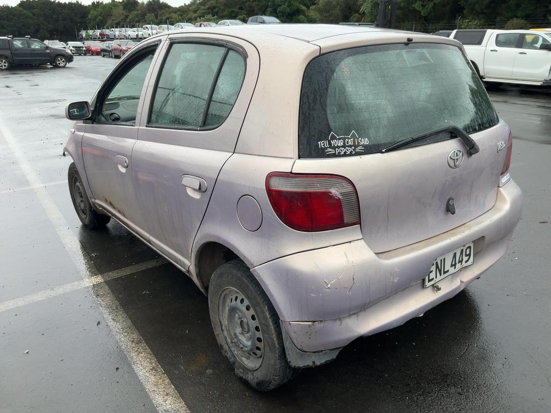 Photo '3' of Toyota Vitz