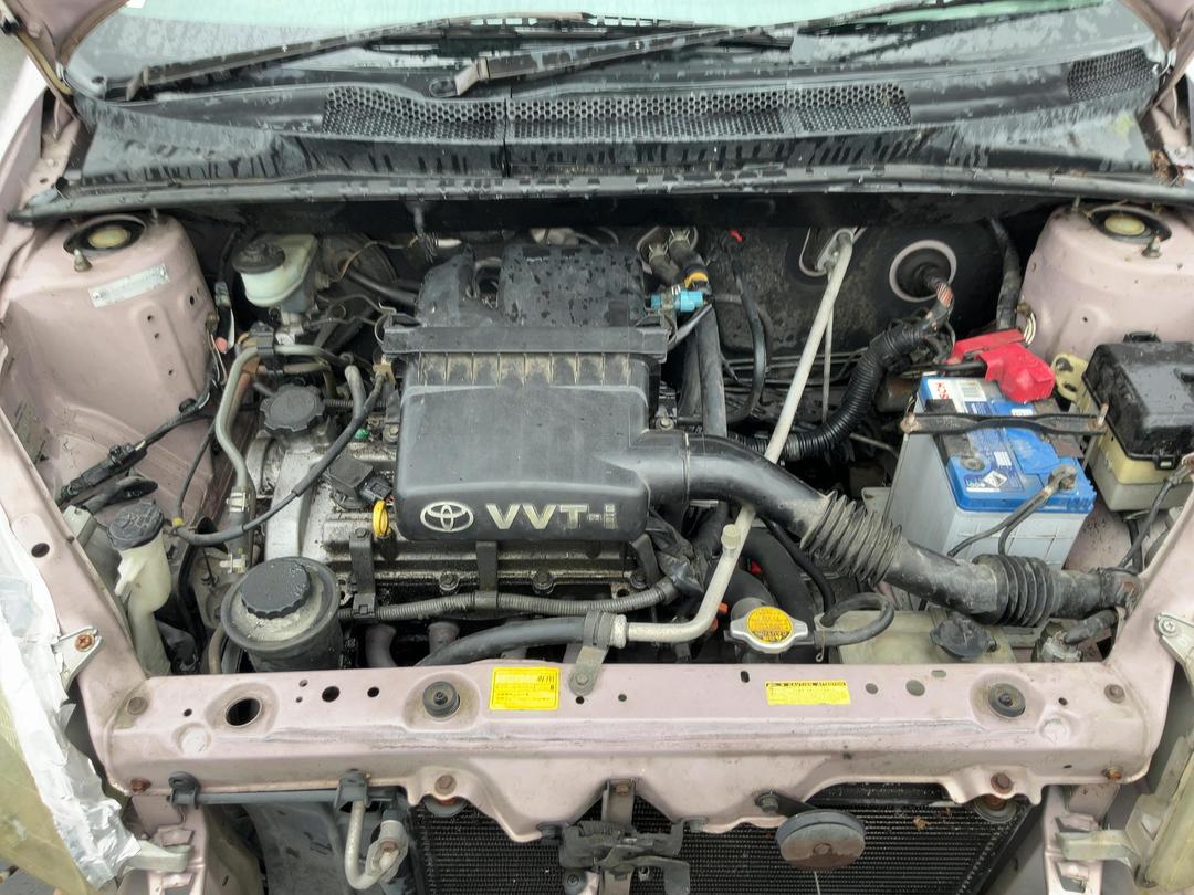 Photo '6' of Toyota Vitz