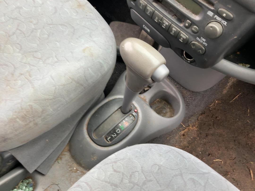 Photo '11' of Toyota Vitz