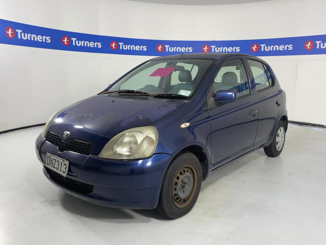Photo '3' of Toyota Vitz Photo '3' of Toyota Vitz