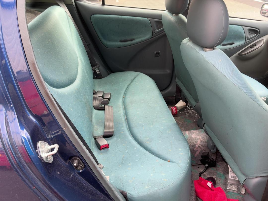 Photo '18' of Toyota Vitz Photo '18' of Toyota Vitz