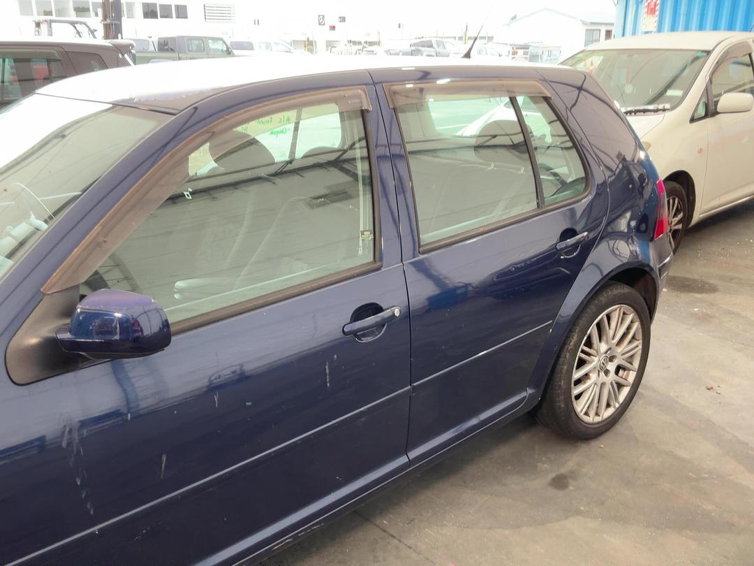 Photo '8' of Volkswagen Golf Photo '8' of Volkswagen Golf