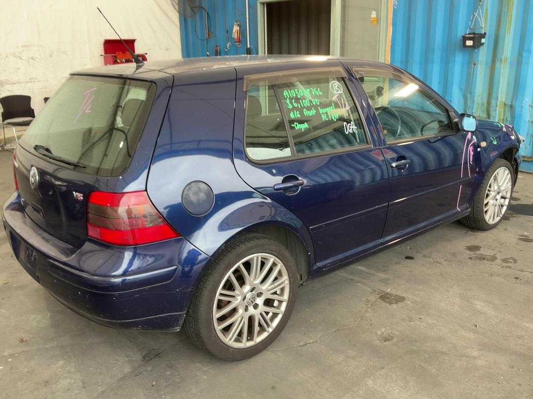 Photo '19' of Volkswagen Golf Photo '19' of Volkswagen Golf