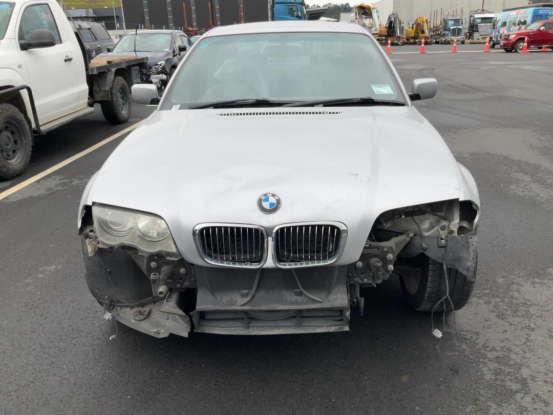 Photo '2' of BMW 330I