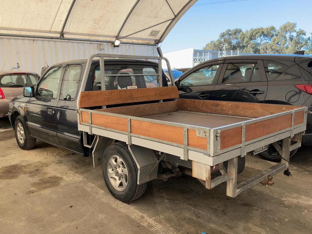 Photo '9' of Ford Courier XLT Wellside Photo '9' of Ford Courier XLT Wellside