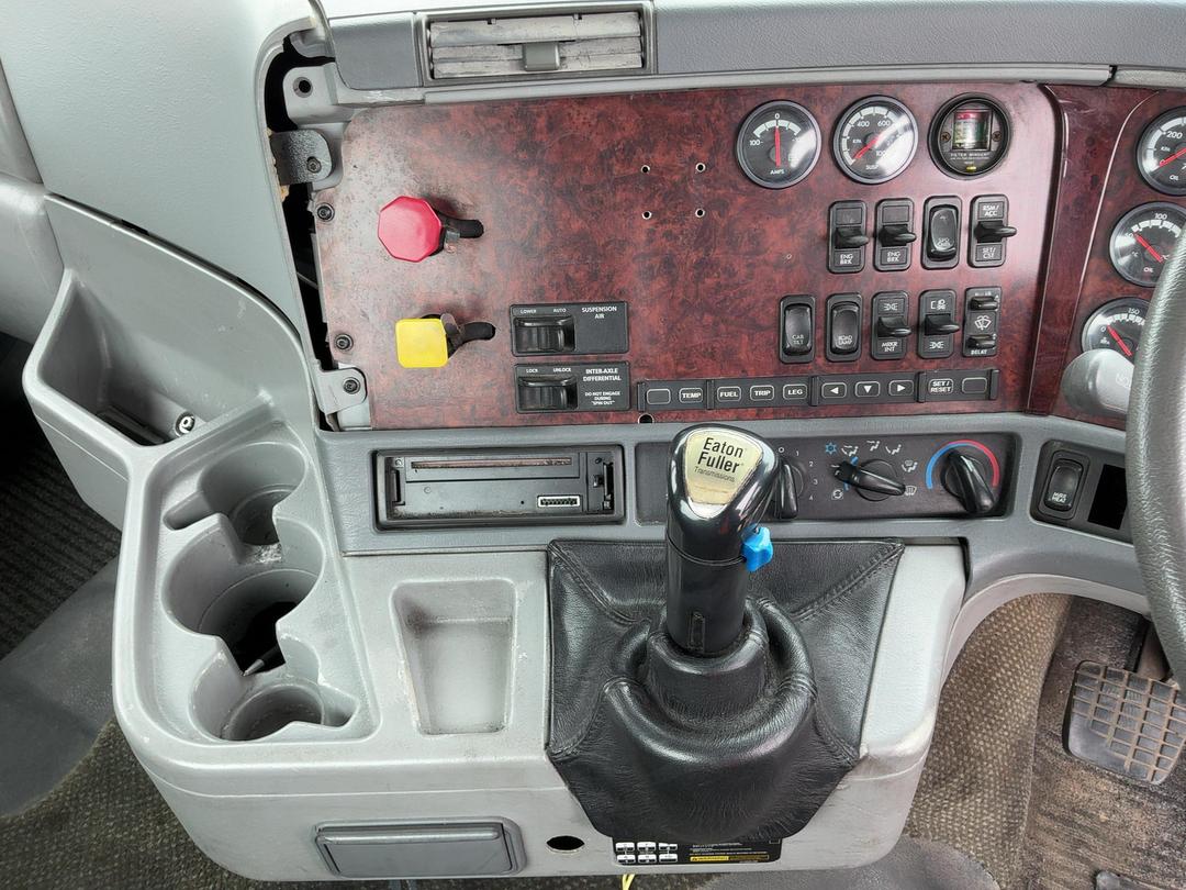Photo '17' of Freightliner Argosy H063084SR Tractor Unit