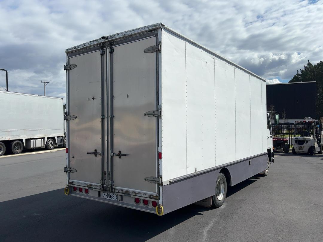 Photo '4' of Hino FC 3J Box Body
