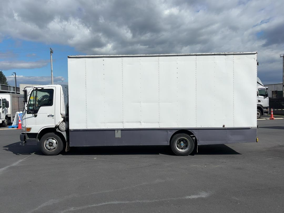 Photo '8' of Hino FC 3J Box Body