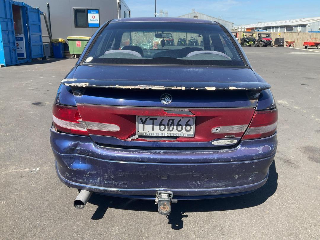 Photo '6' of Holden Commodore VT S