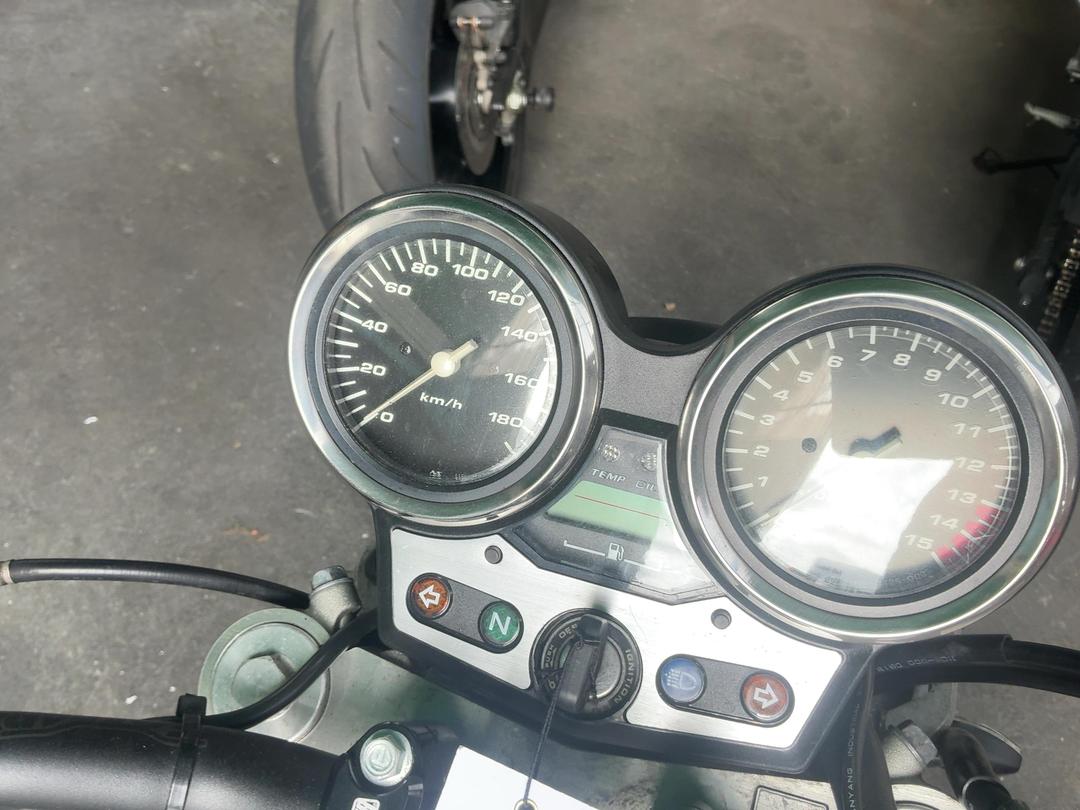 Photo '8' of Honda CB 400