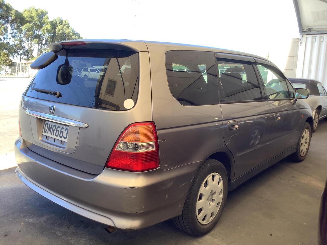 Photo '3' of Honda Odyssey