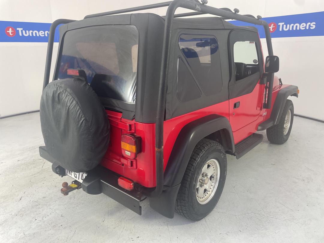 Photo '7' of Jeep Wrangler