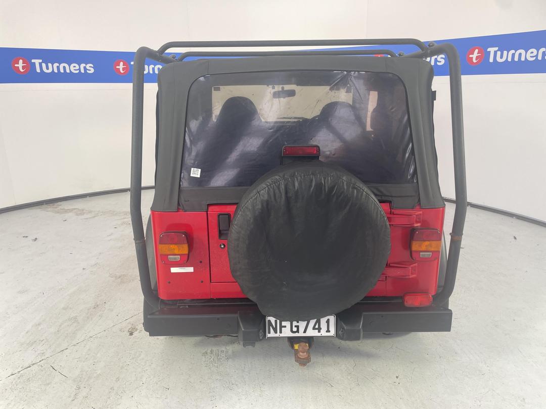 Photo '6' of Jeep Wrangler