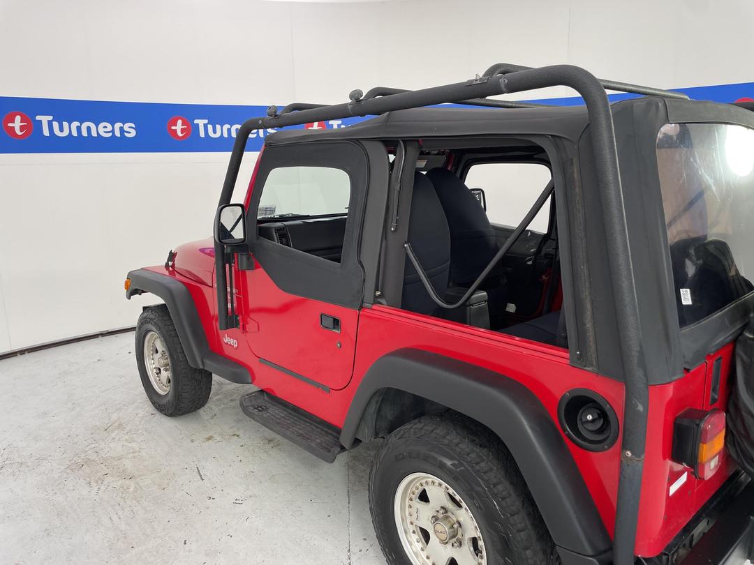 Photo '24' of Jeep Wrangler