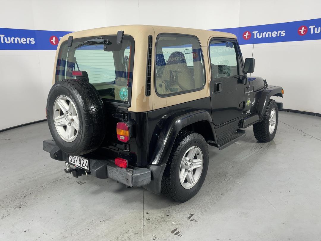 Photo '7' of Jeep Wrangler