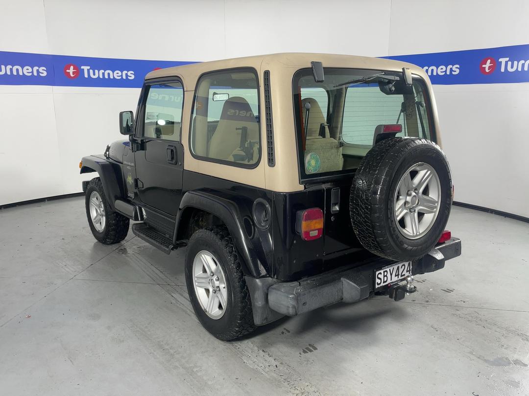 Photo '5' of Jeep Wrangler