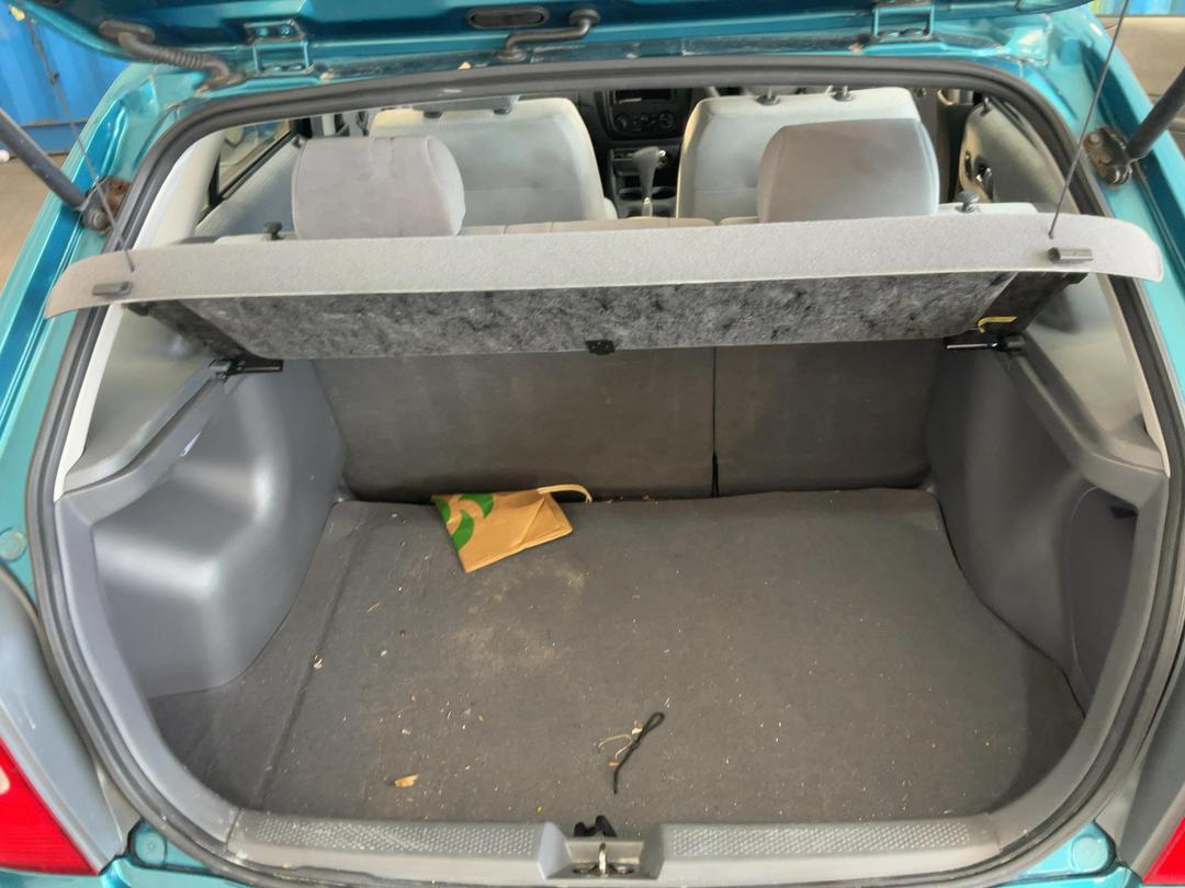 Photo '21' of Mazda 323 Astina Glxi